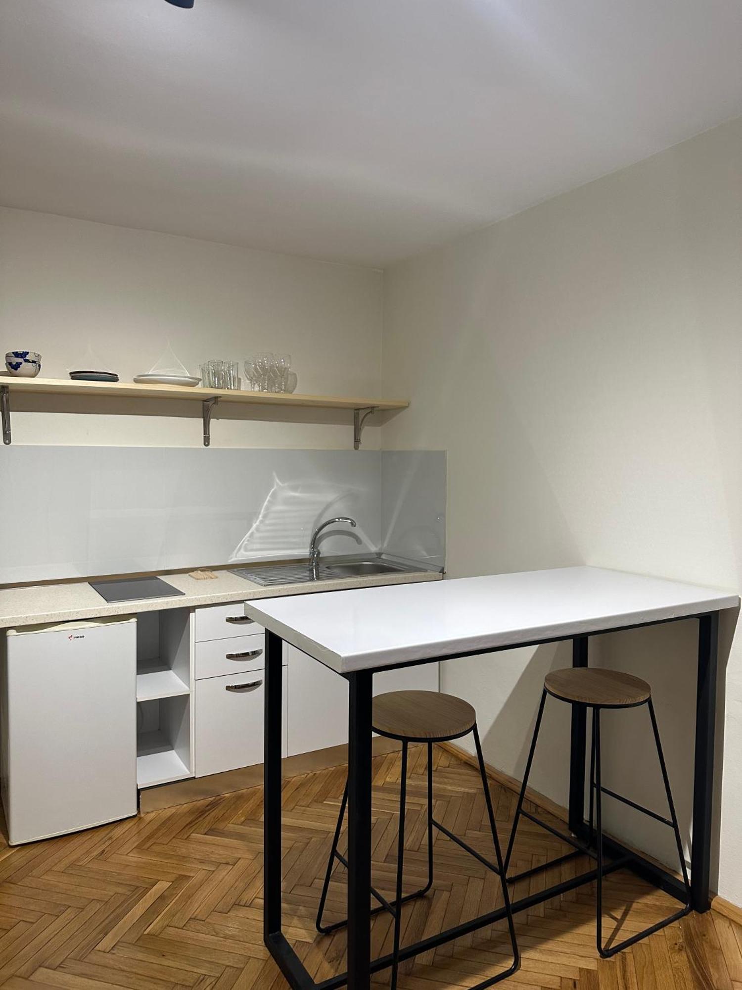 Cozy Apartment, In The Center Of Tirana Exterior photo